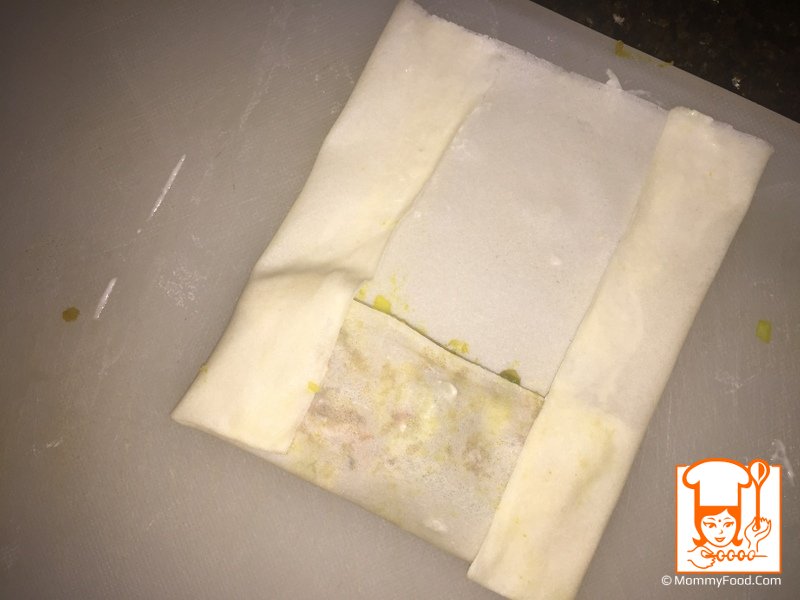 Folding sides of the spring roll