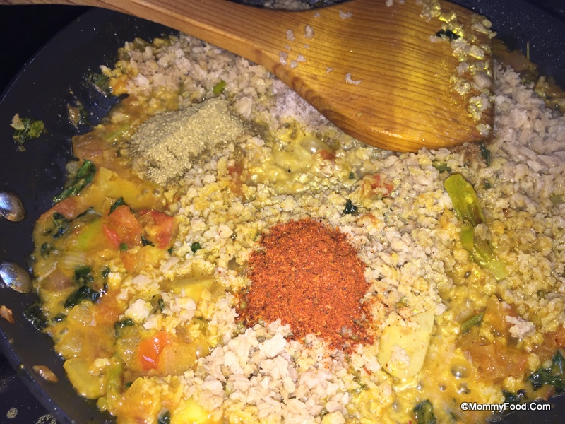 Mixing spices with Mealmaker