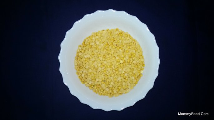 A bowl of yellow pigeon peas (Toor Dal)