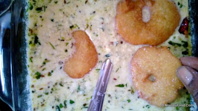 S 09 Add Vada In Curd