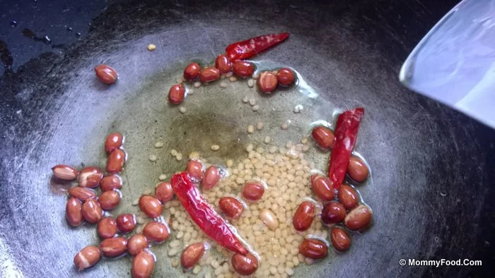 Tempered spices with curry leaves