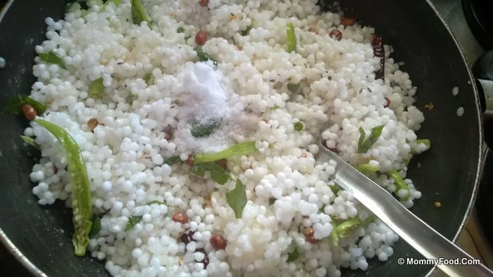 Seasoning and cooking Kichidi