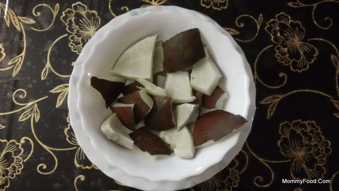 07 Dry Coconut  Pieces